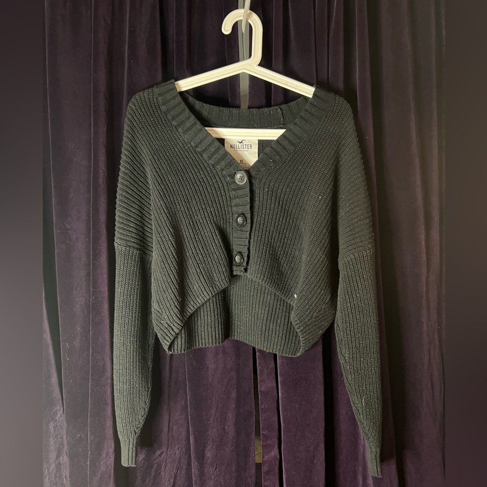 black cropped hollister cardigan - xs- knit button up sweater